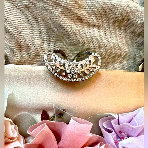 Used once! Valentino champagne satin purse w/ floral appliqué/ snakeskin handles - Picture 9 of 11